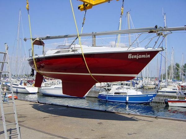 edel 665 sailboat